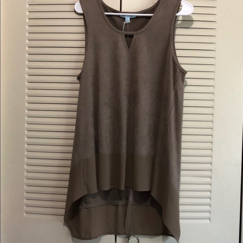 She + Sky sleeveless top